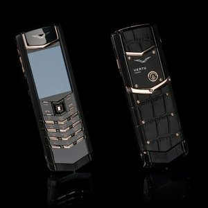 Vertu Signature S Design Pure Black Gold Crocodile Leather